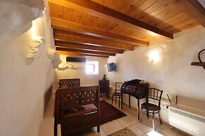 Lithos Stone Suites