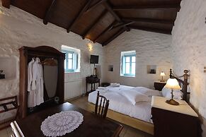 Lithos Stone Suites