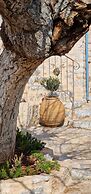 Lithos Stone Suites