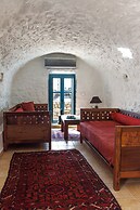 Lithos Stone Suites