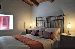 Lithos Stone Suites