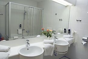 AVALON Hotelpark Königshof