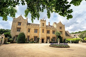 Weston Manor Hotel
