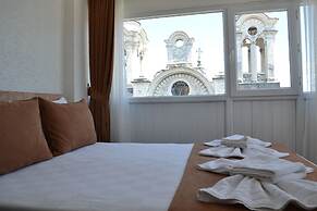 Global 2022 Hotel