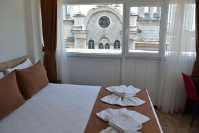 Global 2022 Hotel