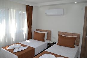Global 2022 Hotel