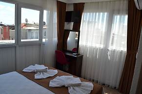 Global 2022 Hotel