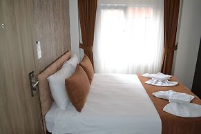 Global 2022 Hotel