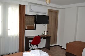 Global 2022 Hotel