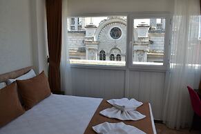 Global 2022 Hotel