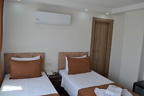 Global 2022 Hotel