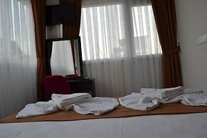 Global 2022 Hotel