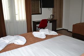 Global 2022 Hotel
