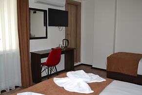 Global 2022 Hotel