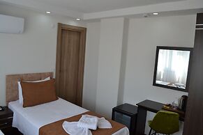 Global 2022 Hotel