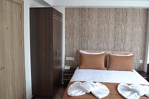Global 2022 Hotel