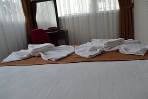 Global 2022 Hotel