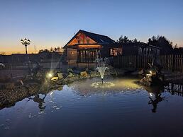 Apple Tree Lodge, Hot Tub, 3 Bedroom, 2 Bars