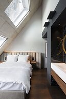 Legend Hotel