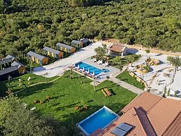 Kairos Hotel