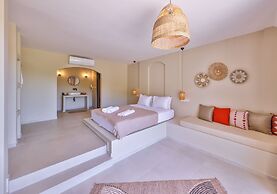 Kairos Hotel
