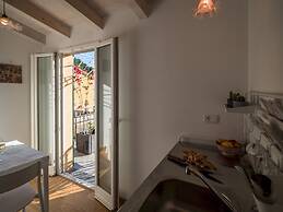 Liersena Sea View Mini Villa with AC