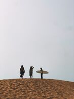 Manzili SurfHouse