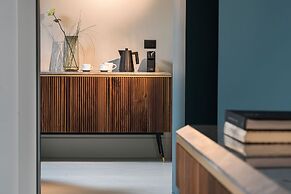 Byssus Suites