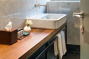 Byssus Suites