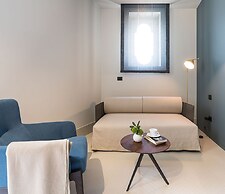 Byssus Suites