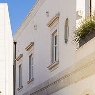 Byssus Suites