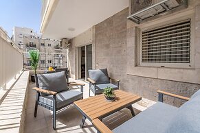 Stylish one BDR with balcony