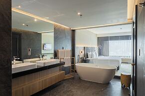 Mangkuluhur ARTOTEL SUITES