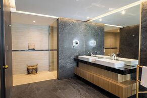 Mangkuluhur ARTOTEL SUITES