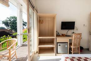 Suweta Homestay by Supala
