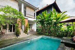 Suweta Homestay by Supala