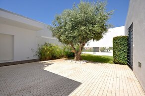 Fantastic Luxury Pool Villa Facing Golf Course