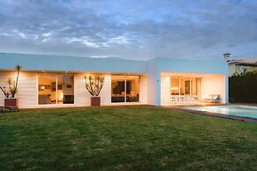 Fantastic Luxury Pool Villa Facing Golf Course