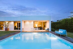 Fantastic Luxury Pool Villa Facing Golf Course