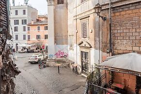 Cozy Entire Apt Close To Piazza Trilussa