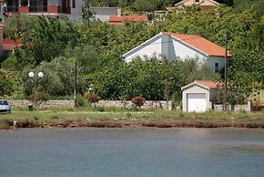 Charming Holiday House Antique, Sleeps 7