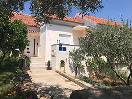 Sea View Apartment Ruza, Sleeps 4