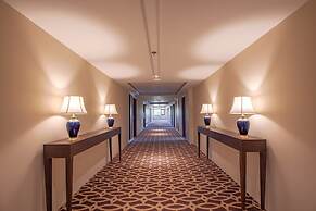 The Lalita Grand