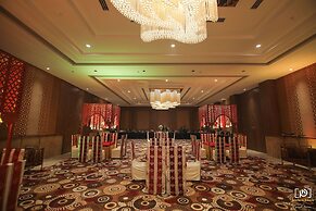The Lalita Grand