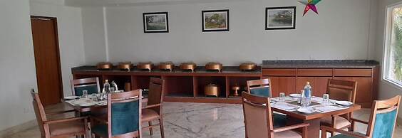 The Lalita Grand