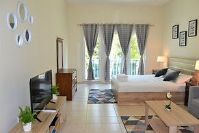 NMR - New Spacious Studio flat