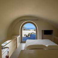 Santopaz Suites