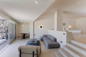Santopaz Suites