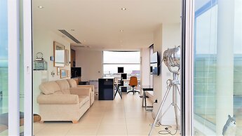 2 Bedroom Penthouse with Parking