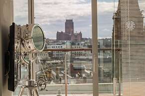 2 Bedroom Penthouse with Parking